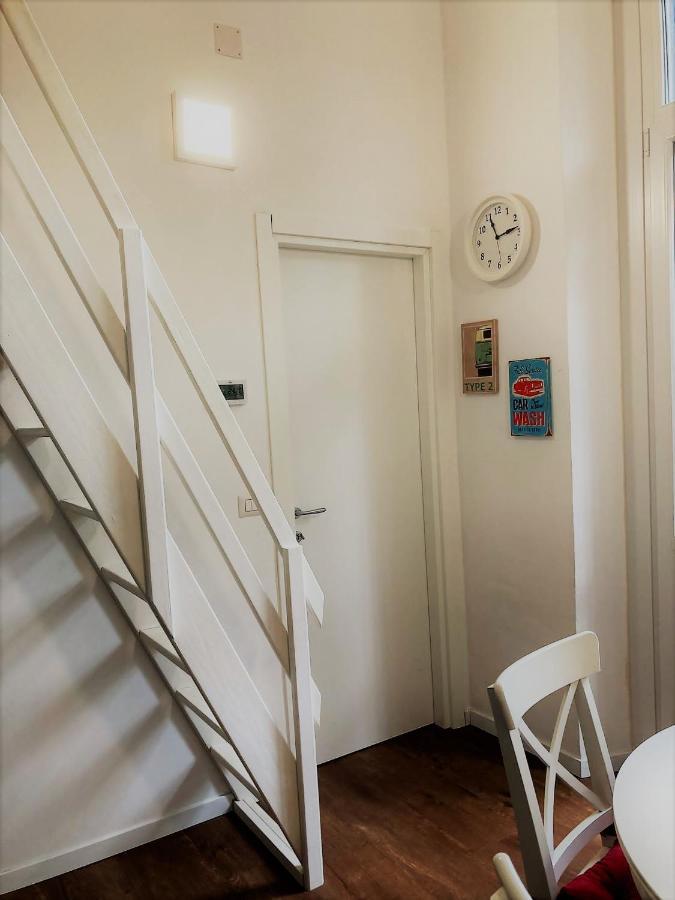White Flat Puglie Apartment Milan Bagian luar foto